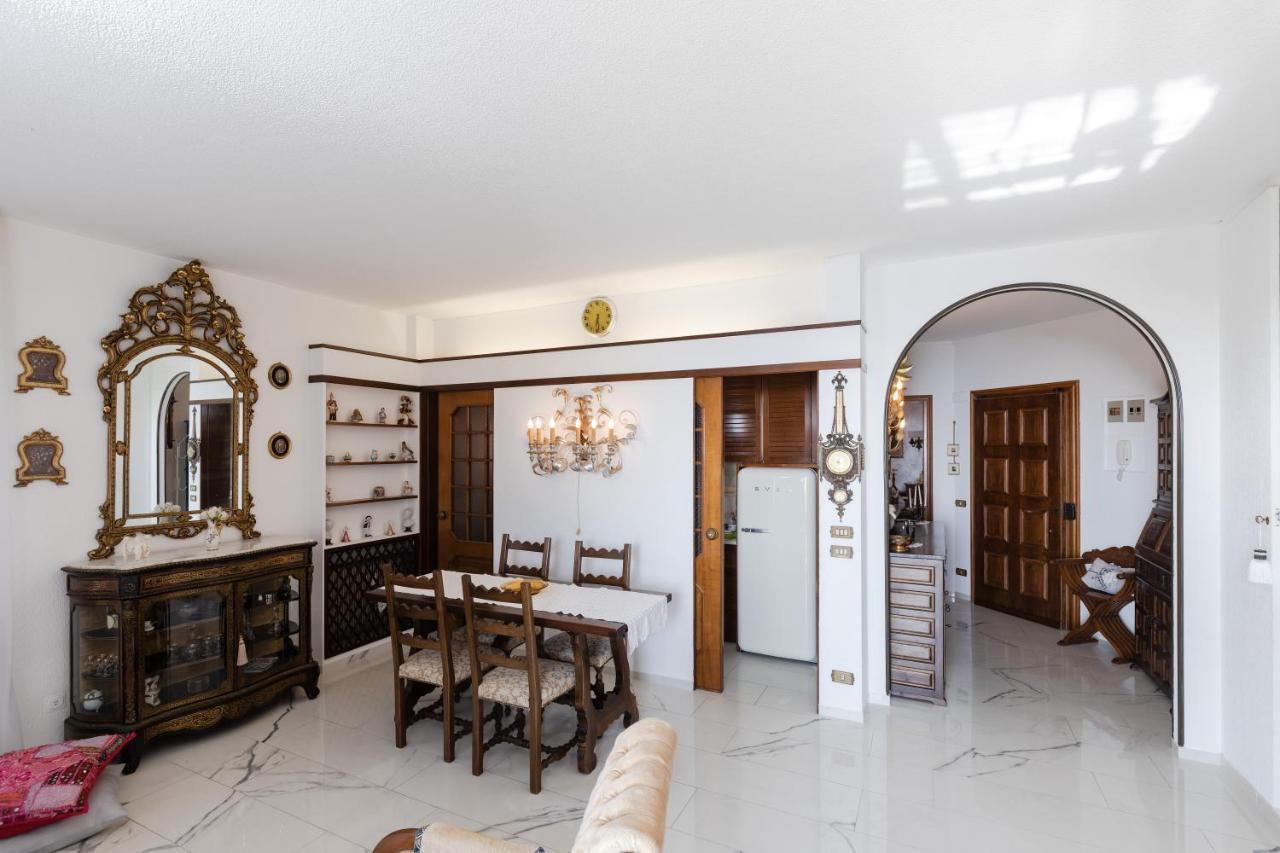 Apartment 116 - Casa Colorata Vista Mare, 500m Dalla - Parcheggio Privato Gratis Incluso