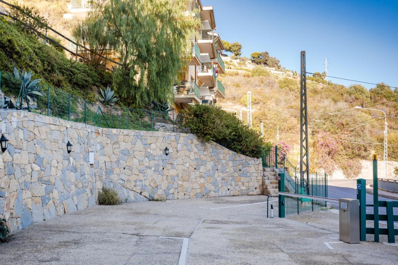 Apartment 116 - Casa Colorata Vista Mare, 500m Dalla - Parcheggio Privato Gratis Incluso